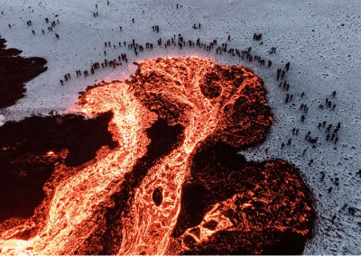 Island: Menschen rund um die Lava